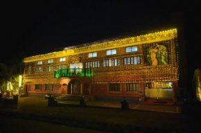 Benzy Palace Resort